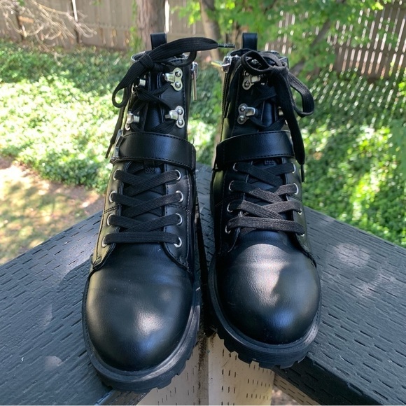 Calvin Klein Women’s Black Gavin‎ Moto Boot Size 5.5 - Picture 2 of 7